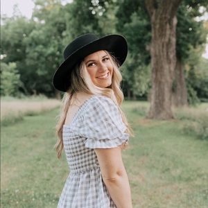 Meet your Posher, Meghan